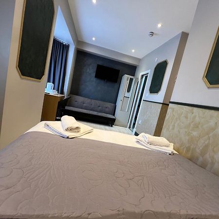 Paragraph Edmonton Palmers Green Εξωτερικό φωτογραφία